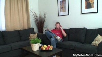 Бабушка с внуком
